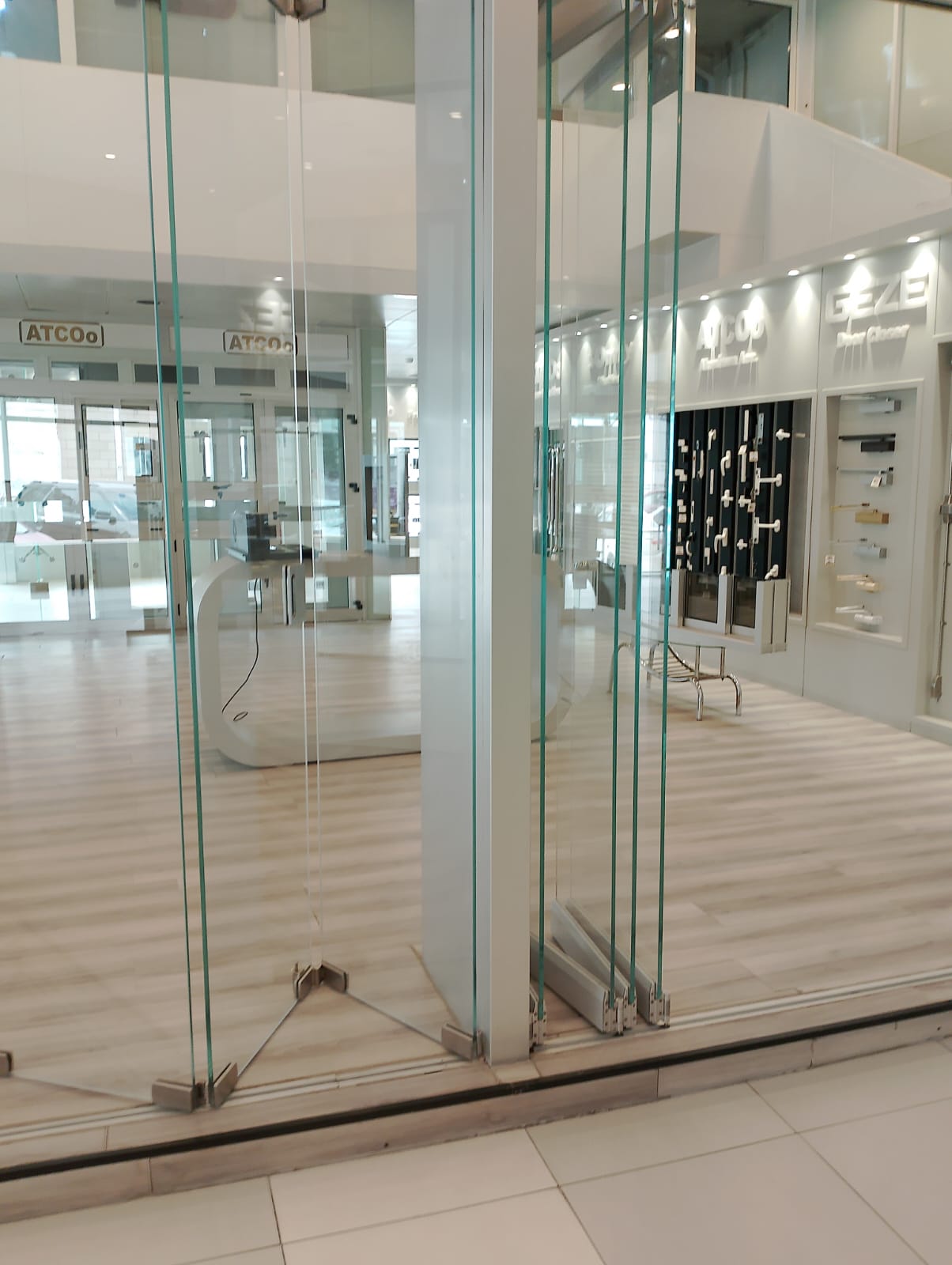 أبواب سيكوريت